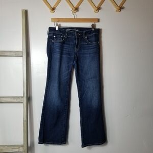 AMERICAN EAGLE WOMEN'S FAVORITE BOYFRIEND  STRETCH JEANS SIZE 8 SHORT